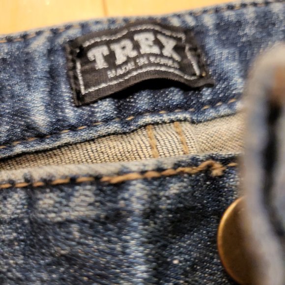 T-Rex Korean Boyfriend Jeans Size 25 - Picture 1 of 3
